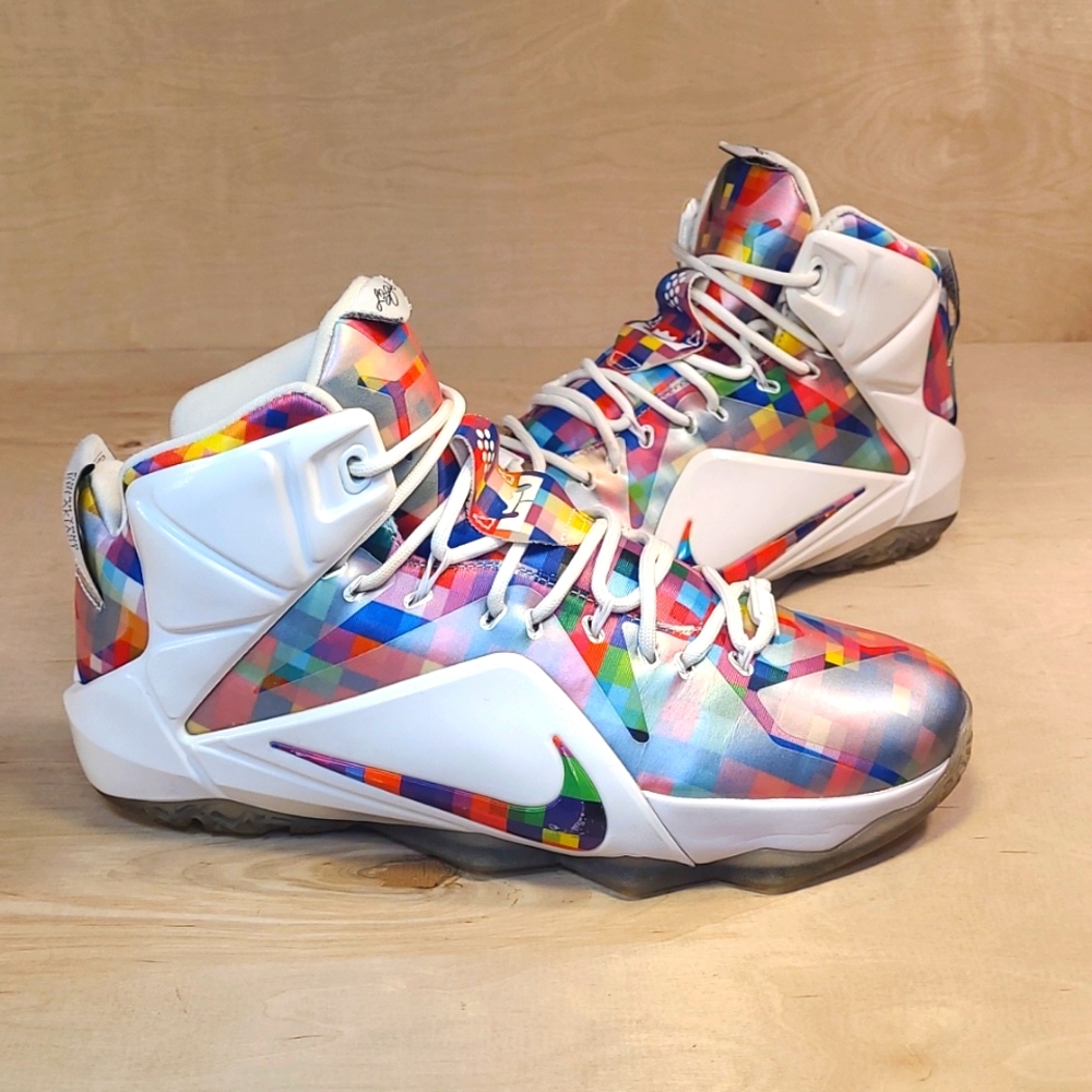 Nike LeBron James 12 Prism Finish Your Breakfast Size 9.5 Men's Shoes 748861-900 - Picture 9 of 13